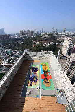 painting on roof in Hong Kong